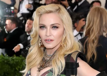Hospitalizan de emergencia a Madonna