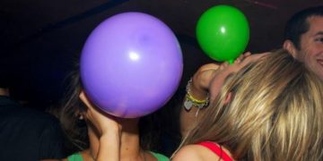Óxido nitroso o gas de la risa: más peligroso de lo que parece