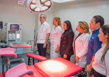 Abinader inaugura Hospital Municipal de Esperanza Dr. José Fausto Ovalles y en Mao el puente Gregorio Aracena