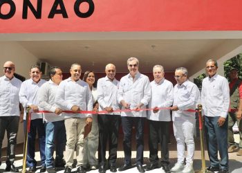 Presidente Abinader recorre durante dos días cuatro provincias del Cibao, inaugura catorce obras