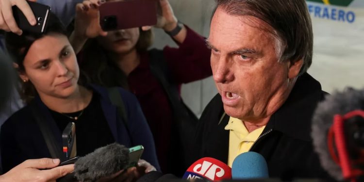 Supremo Tribunal de Justicia suspende los derechos políticos a Bolsonaro por ocho años