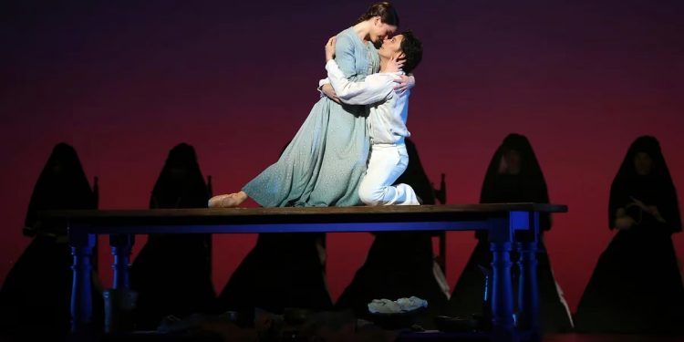 “Como agua para chocolate” deslumbra en el mayor escenario de ballet de Nueva York