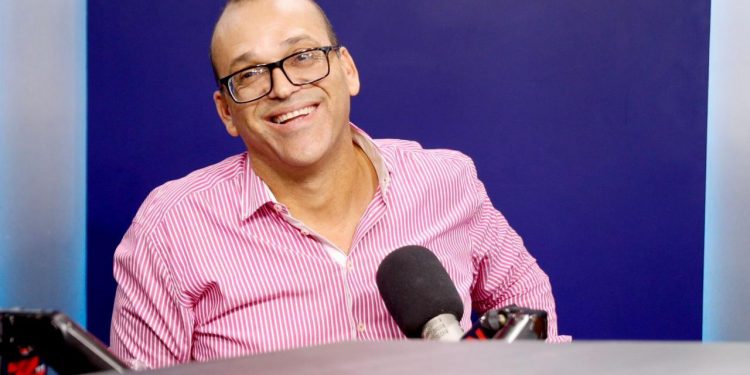 Fredy Fernandez asegura encabeza todas las encuestas para ganar la senaduría de Hermanas Mirabal
