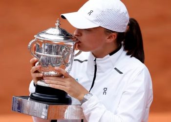 Iga Swiatek venció a Karolina Muchova en la final y ganó Roland Garros por tercera vez en su carrera