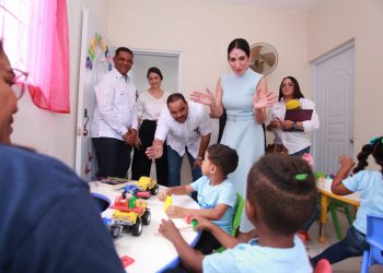 Primera dama, directora del INAIPI y vicepresidenta de la CORMIDOM inauguran CAIPI Comunitario en Maimón