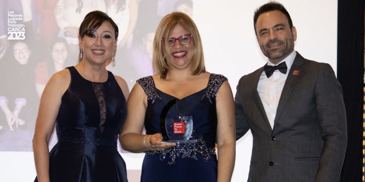 AES Dominicana se mantiene en el TOP 10 de las mejores empresas para trabajar en RD