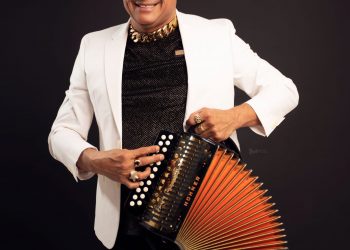 Robert Vargas ataca de nuevo, anuncia gira a RD con 3 nuevos temas y un audiovisual