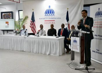 Roberto Ángel anuncia Gobierno establecerá Red de Centros Culturales en el Exterior