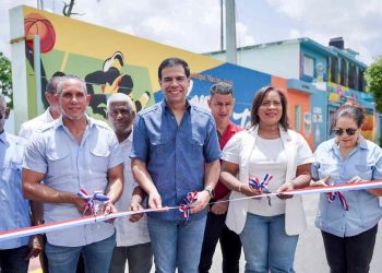 Roberto Ángel encabeza diversas actividades de accion social en comunidades de Monseñor Nouel