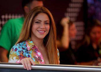 Shakira acompañó a Lewis Hamilton en el Gran Premio de España en medio de los rumores de romance