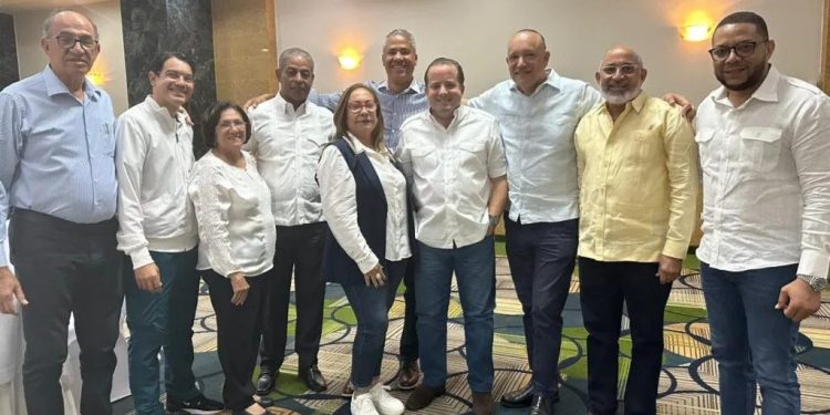 Ulises Rodríguez candidato alcalde Santiago por consenso