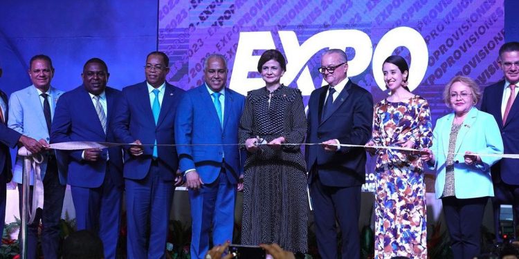 Vicepresidenta Raquel Peña asiste a la cuarta versión de la feria Expo Provisiones 2023