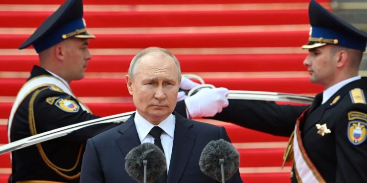 Putin armará con tanques a su guardia pretoriana tras admitir que Rusia estuvo al borde de “una guerra civil”