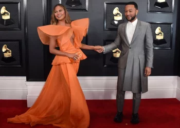 John Legend y Chrissy Teigen reciben a su cuarto hijo a los cinco meses de recibir al tercero