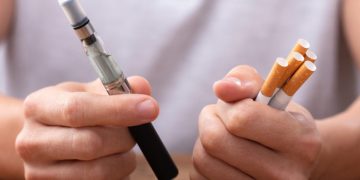 No, los vapeadores no son menos dañinos que el tabaco y esta es la razón
