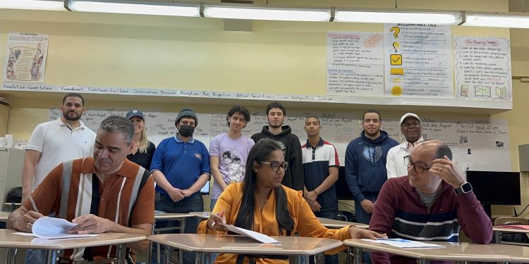 Empresarios dominicanos se asocian con DUSA para capacitar en tecnología a jóvenes del Bronx
