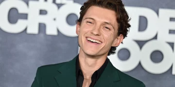 Tom Holland anunció su retiro temporal de la actuación: “Tuve un colapso”