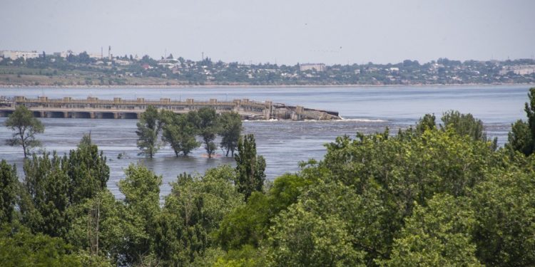 «Planificado con antelación»: Moscú revela detalles sobre el ataque a la represa de Kajovka