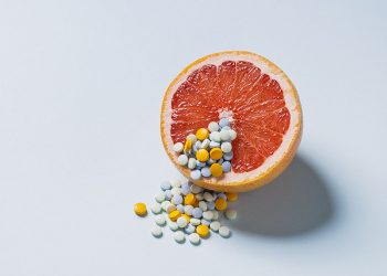 Dime qué fármaco tomas y te diré qué alimentos evitar