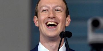 Zuckerberg vuelve a Twitter tras 11 años, solo para burlarse de Elon Musk