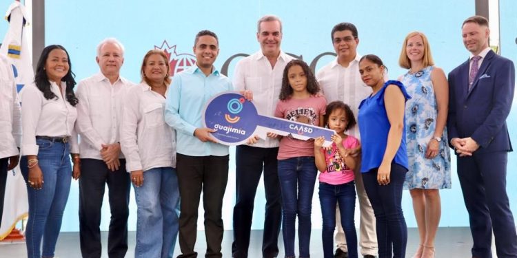 Presidente Abinader inaugura 200 apartamentos en Guajimía y una subestación eléctrica en zona franca SDO