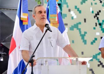 Abinader llama irresponsables a organismos que quieren RD asuma situación de Haití