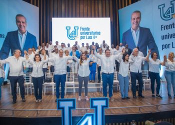 Académicos y universitarios piden al presidente que siga 4 años más