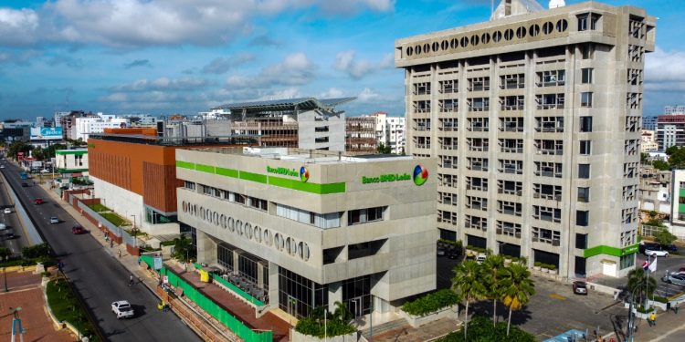 El BHD inaugura su primera sucursal automatizada