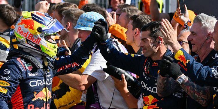 ¡‘Checo’ Pérez está de regreso! Sube al podio en el GP de Hungría 2023; Max Verstappen gana de nuevo