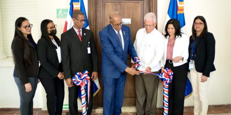 Contraloría General de la República inaugura UAI en el INESDYC