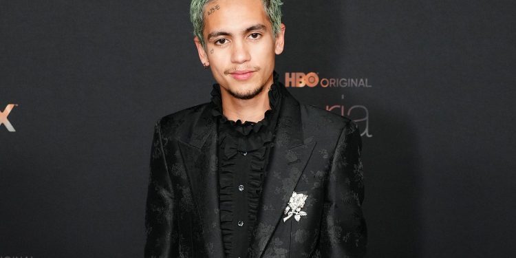 Dominic Fike confesó que estaba “completamente drogado” en varias de sus escenas en Euphoria