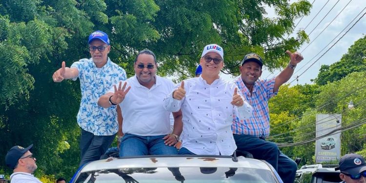 Pueblo de Tenares se lanza a las calles en apoyo a Fredy Fernández y la reelección del presidente Abinader