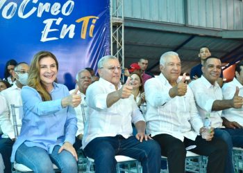Alcalde de Moca se juramenta en el PRM y afirma que el PLD está desorientado de sus ideales y principios