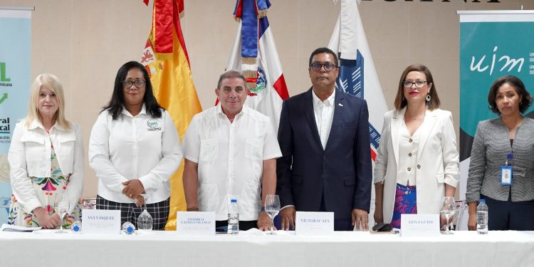 LMD y UIM inician maestría en Municipalismo y Desarrollo Local