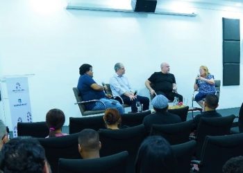 Panel en Centro Cultural Banreservas revela factores que favorecieron rock dominicano