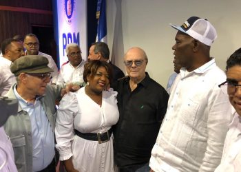 Abogada Marilín de los Santos inscribe candidatura a diputada por el PRM en SDE