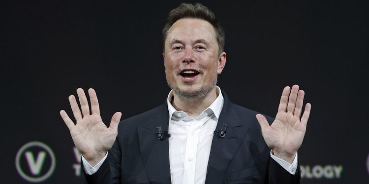 Musk advierte sobre el surgimiento de una «superinteligencia artificial» superior a cualquier humano