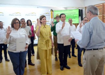 Juramentan a la vicepresidenta Raquel Peña y al ministro de Salud como nuevos socios del Plan Sierra