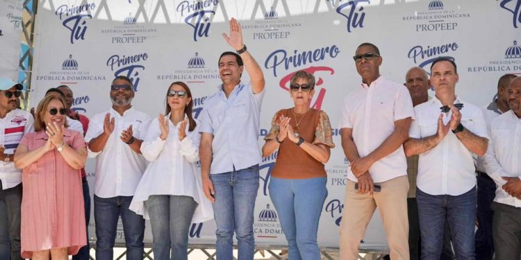 Roberto Ángel afirma combate a la pobreza es prioridad para el presidente Abinader