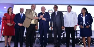 Exalcalde Tomás Regalado resalta rol de la política en gobiernos municipales AL