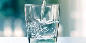 ¿Cuánta agua hay que beber al día?
