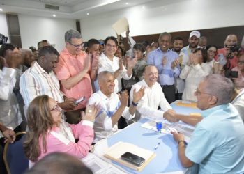 Proceso de inscripción candidaturas del PRM se desarrolla con gran entusiasmo y normalidad en Santiago