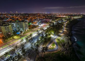 Presidente Abinader y ministro Collado inauguran nuevo malecón de SD Este con una inversión superior a los 310 millones de pesos