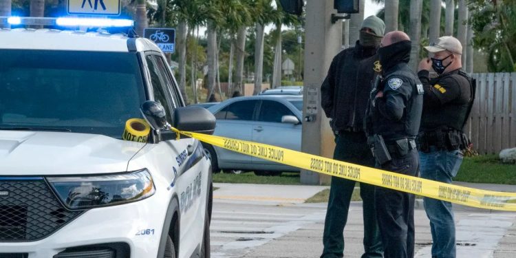 Un muerto y dos heridos durante un tiroteo en un local de Walmart en Florida