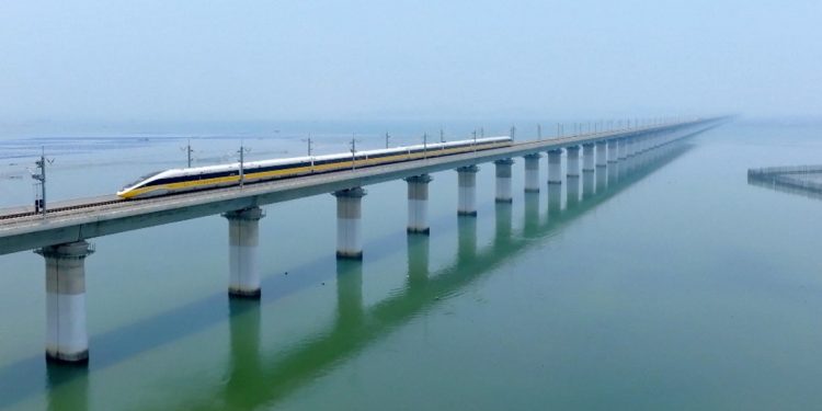 China crea los trenes más rápidos del mundo, capaces de superar los 450 km/h