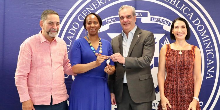 Presidente Abinader anuncia lanzamiento del programa de Viviendas Familia Feliz comunidad dominicana en el exterior