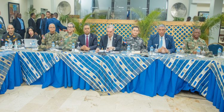 Presidente Abinader encabeza reunión sobre seguridad ciudadana