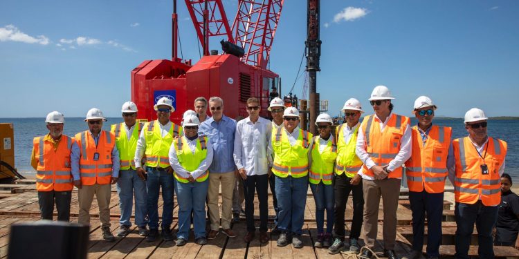 Presidente Abinader resalta que su gobierno ha instalado 400 megavatios de energía térmica y 500 de energía solar