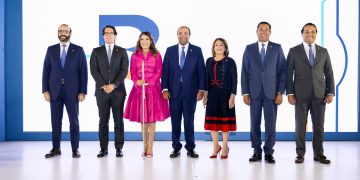 Banreservas lanza primeras tarjetas táctiles del Caribe