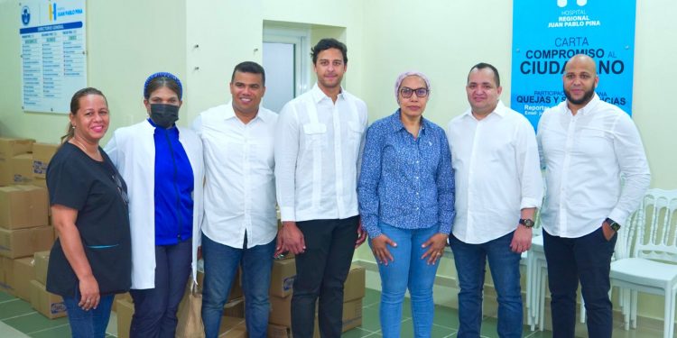 Fundación Raymond Rodríguez dona insumos médicos para atender heridos por explosión en San Cristóbal